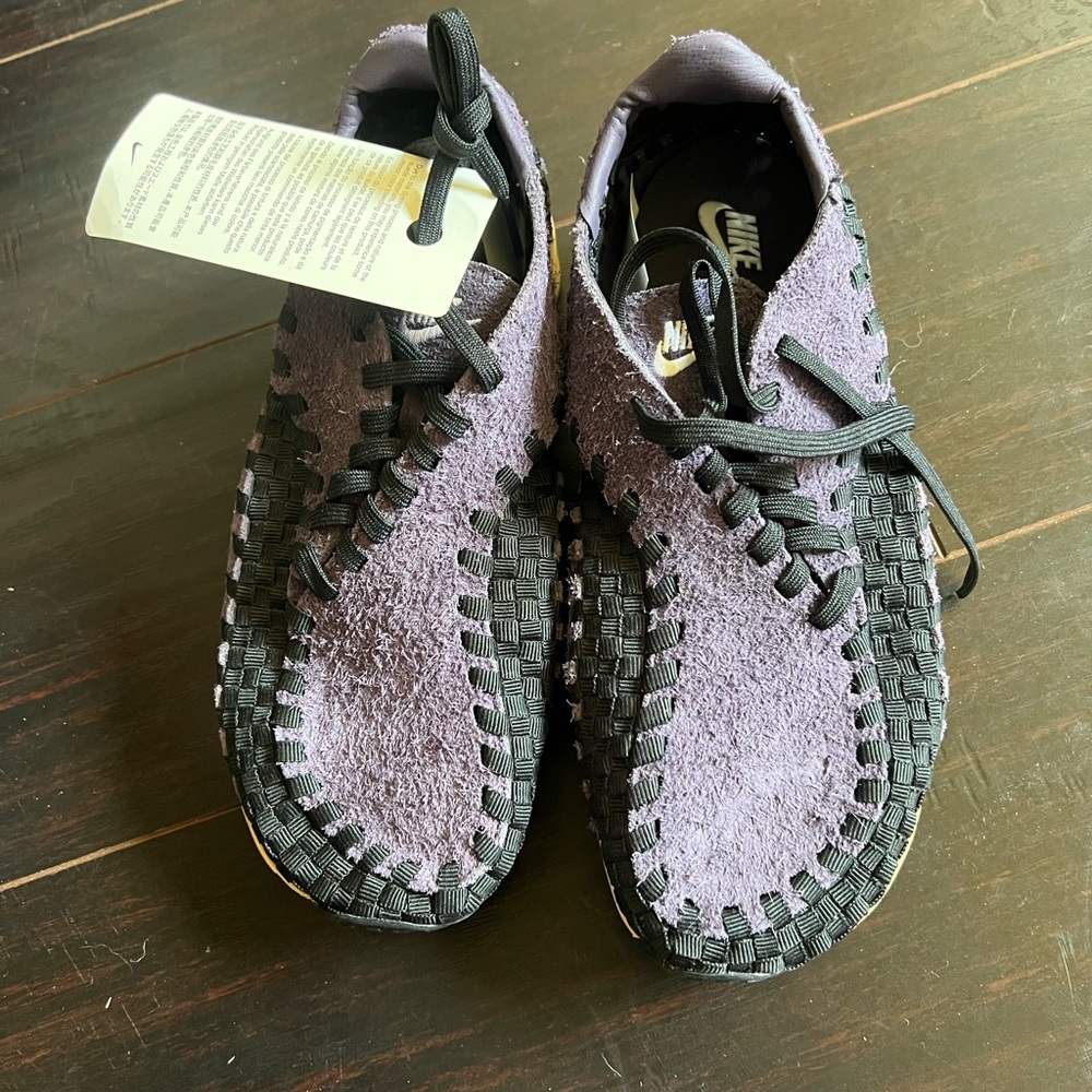 Nike Women's air foot scape woven